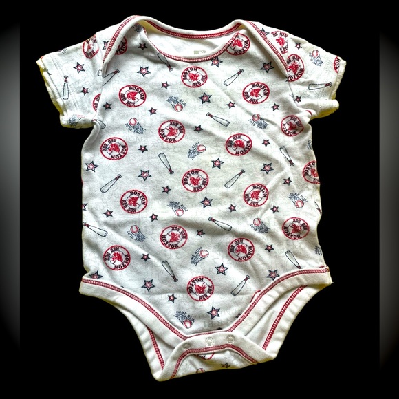 Boston Res Sox Vintage Look Onesie - Picture 1 of 3